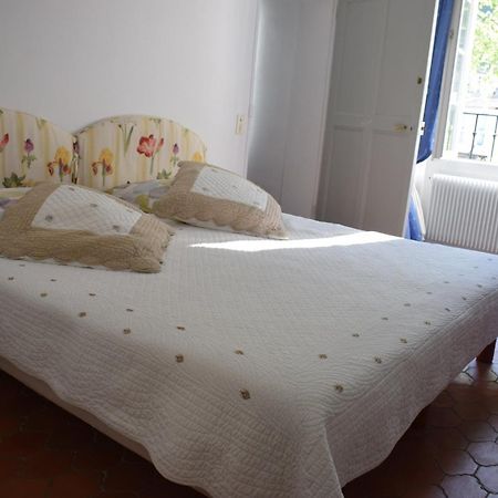 Bed and Breakfast La Figuiere Fontaine De Vaucluse Zimmer foto